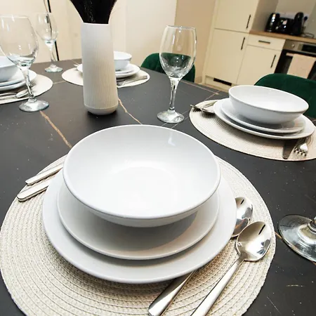 Modern By The Arena Apartment Leeds (West Yorkshire)
